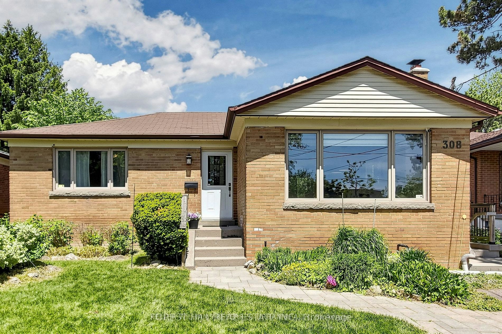 #bsmt-308 Hendon Avenue, Toronto, ON, M2M 1B2