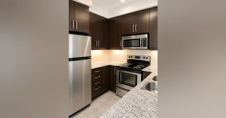 1206-1 Scott Street, Toronto, ON, M5E 1A1 - 2