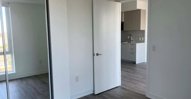 10 Oak Street, Toronto, ON, M5A 0Z1 - 5