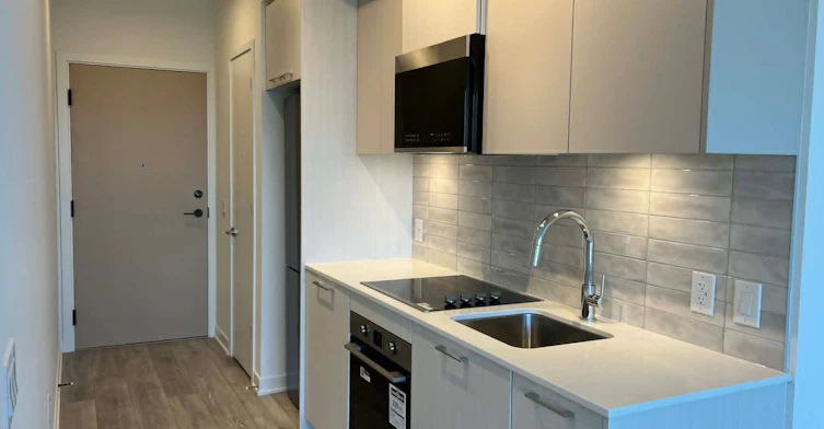 10 Oak Street, Toronto, ON, M5A 0Z1 - 8