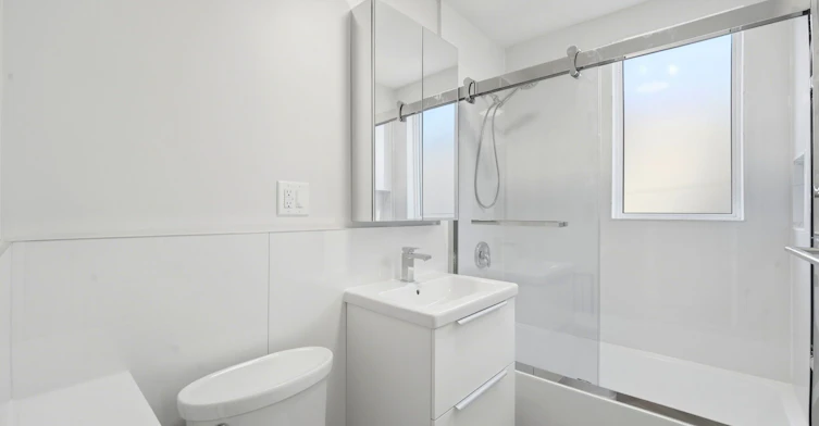 2-115 Cheritan Avenue, Toronto, ON, M4R 1S8 - 21