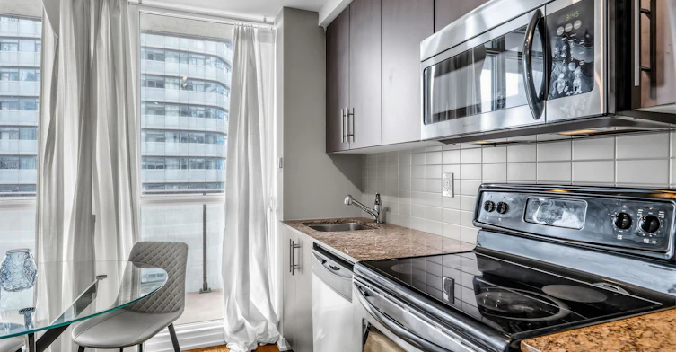 3111-55 Bremner Boulevard, Toronto, ON, M5J 0A6 - 10