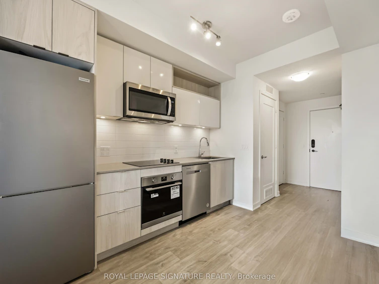 913-60 Princess Street, Toronto, ON, M5A 2C7 - 2