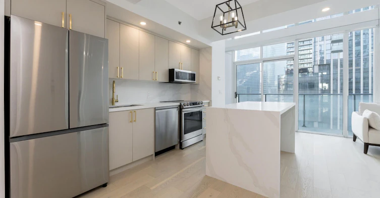 Lph32-21 Nelson Street, Toronto, ON, M5V 3Y8 - 4