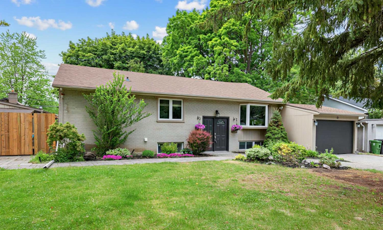 83 Berkinshaw Crescent