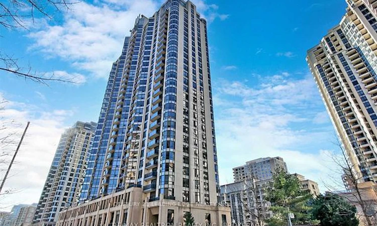 913-10 Northtown Way