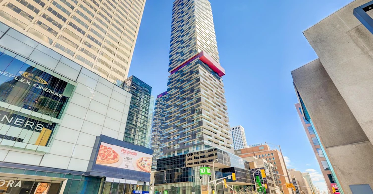 5209-8 Eglinton Avenue E, Toronto, ON, M4P 1A6 - 4