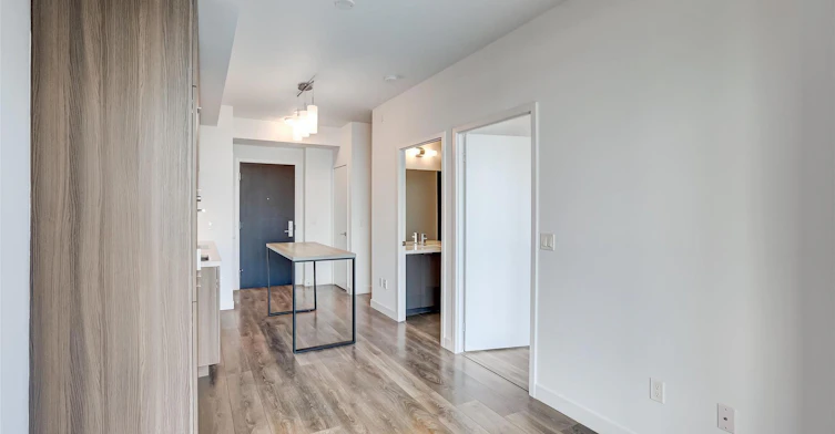 5209-8 Eglinton Avenue E, Toronto, ON, M4P 1A6 - 21