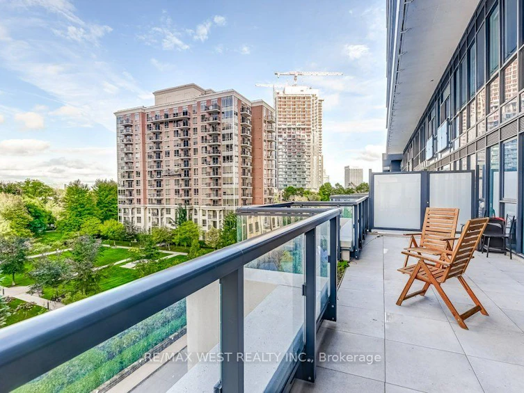 543-20 Inn ON The Park Drive, Toronto, ON, M3C 0P8 - 26