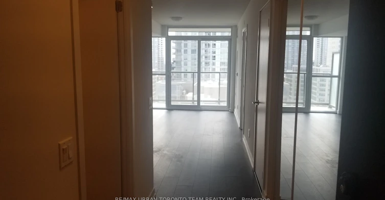 2206-125 Redpath Avenue, Toronto, ON, M4P 1J5 - 10