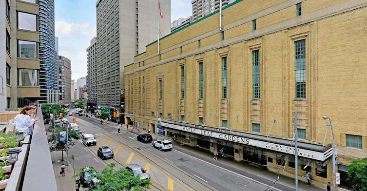 304-45 Carlton Street, Toronto, ON, M5B 2H9 - 45