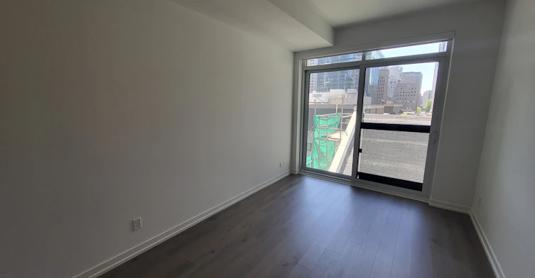 302-771 Yonge Street, Toronto, ON, M4W 2G4 - 5