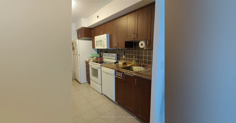 720-35 Saranac Boulevard, Toronto, ON, M6A 2G5 - 3