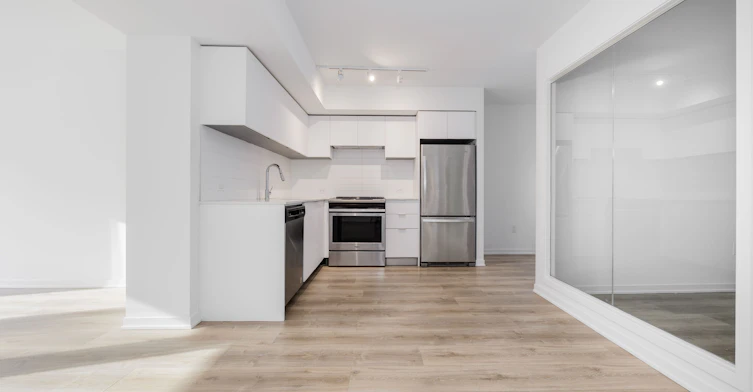 2002-101 Roehampton Avenue, Toronto, ON, M4P 2W2 - 6