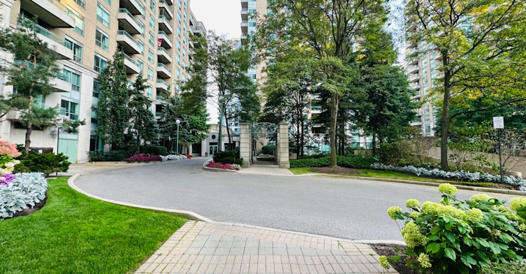 1209-29 Pemberton Avenue, Toronto, ON, M2M 4L5