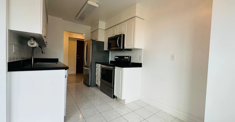 1209-29 Pemberton Avenue, Toronto, ON, M2M 4L5 - 6