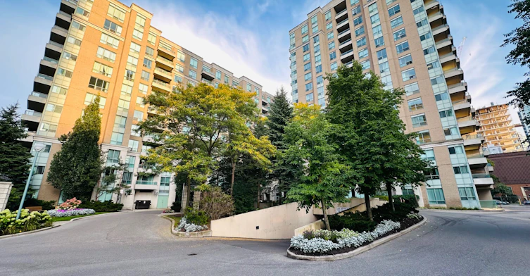 1209-29 Pemberton Avenue, Toronto, ON, M2M 4L5 - 2
