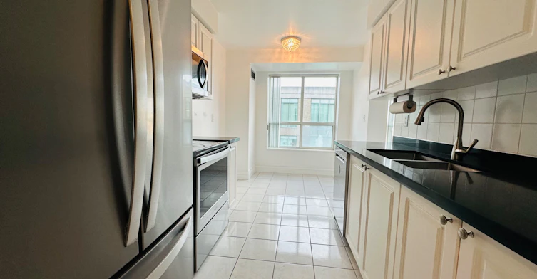 1209-29 Pemberton Avenue, Toronto, ON, M2M 4L5 - 7