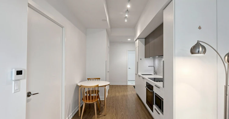 521-85 Wood Street, Toronto, ON, M4Y 0E8 - 12