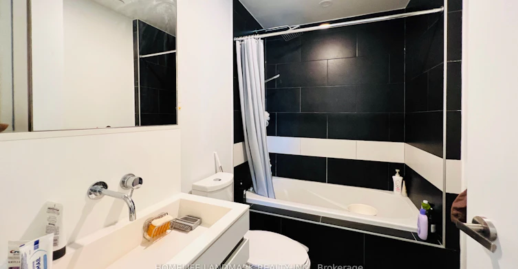 2202-197 Yonge Street, Toronto, ON, M5B 1M4 - 16