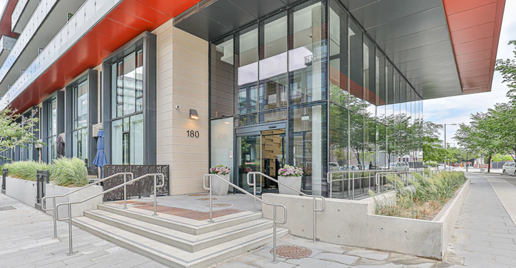 S118-180 Mills Street W, Toronto, ON, M5A 0V7 - 2