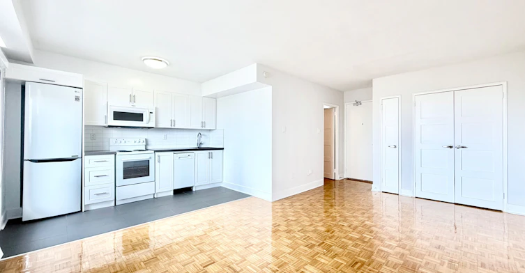 908-276 St George Street, Toronto, ON, M5R 2P6
