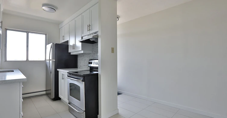 302-35 Sunny Glenway, Toronto, ON, M3C 2Z5 - 6