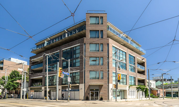 203-549 King Street E