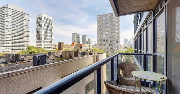 701-25 Carlton Street, Toronto, ON, M5B 1L4 - 9