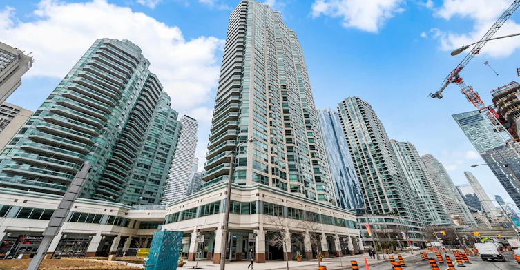 2710-10 Yonge Street, Toronto, ON, M5E 1R4