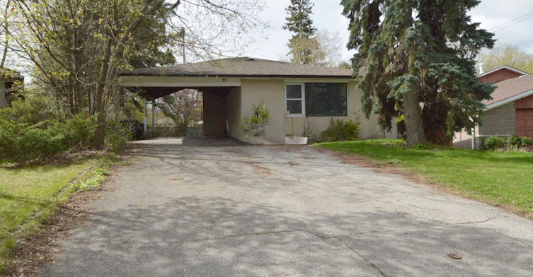 35 Longhope Place, Toronto, ON, M2J 1Y1