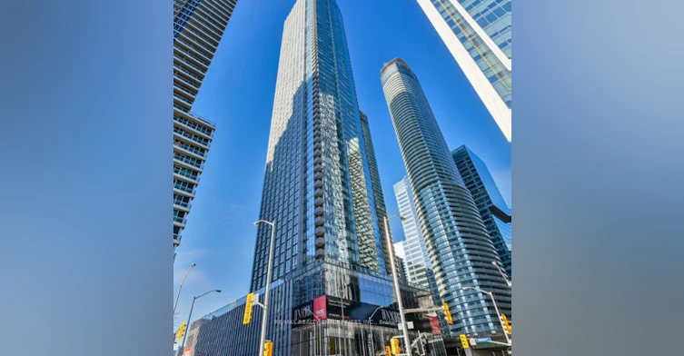 1405-10 York Street, Toronto, ON, M5J 0E1