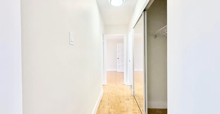 2003-666 Spadina Avenue, Toronto, ON, M5S 2H8 - 10