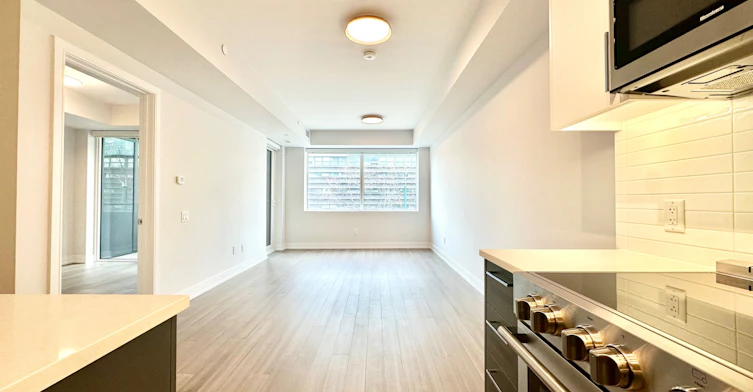 210-664 Spadina Avenue, Toronto, ON, M5S 0G4 - 3