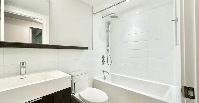 210-664 Spadina Avenue, Toronto, ON, M5S 0G4 - 9