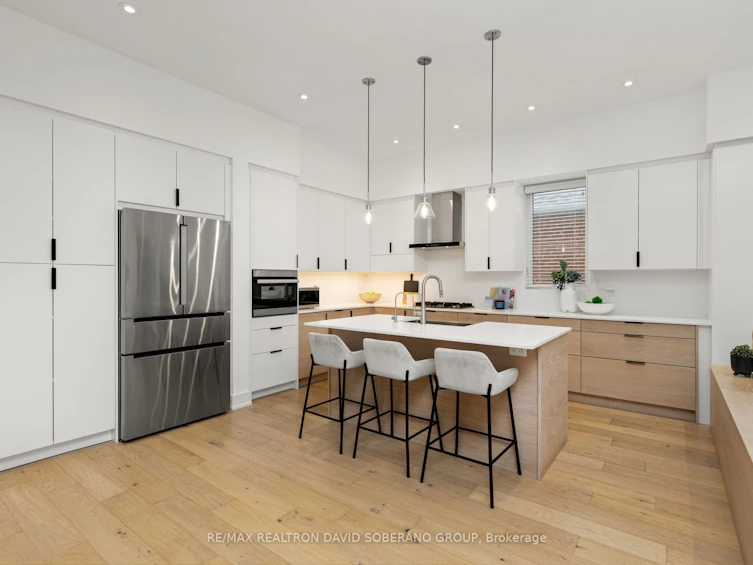 11 Barclay Road, Toronto, ON, M3H 3C8 - 6