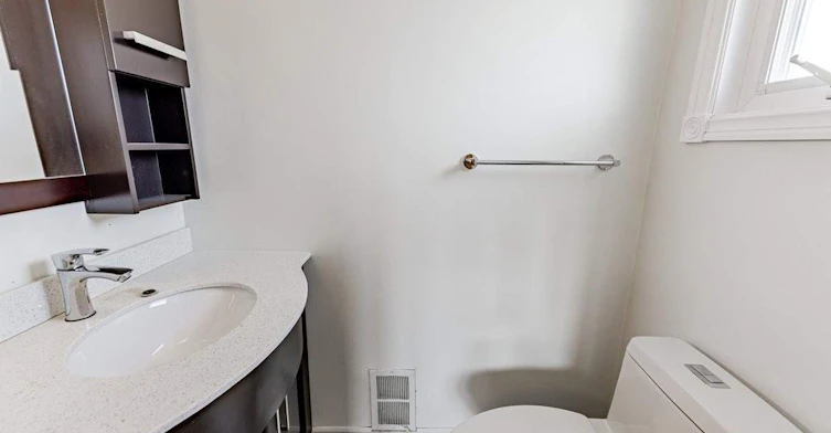 9 Chalet (Upper) Road, Toronto, ON, M2J 3V4 - 15
