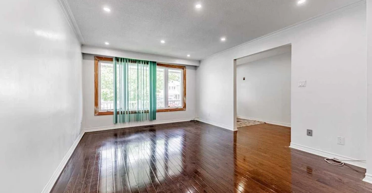 9 Chalet (Upper) Road, Toronto, ON, M2J 3V4 - 5