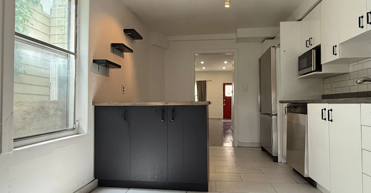 7 Casimir Street, Toronto, ON, M5T 2P6 - 10