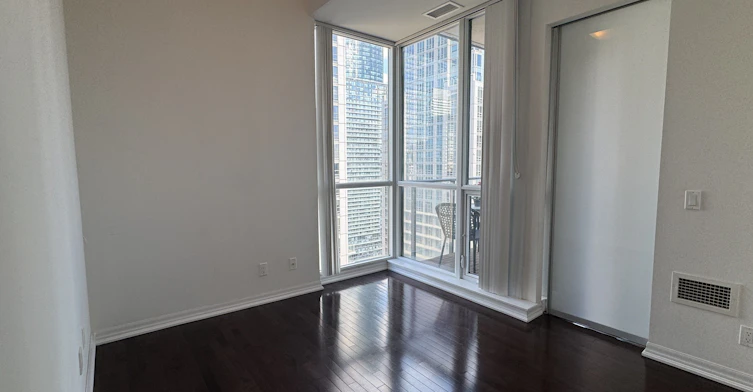 Ph206-770 Bay Street, Toronto, ON, M5G 1N6 - 16