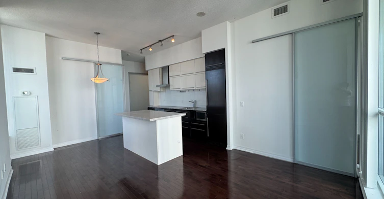 Ph206-770 Bay Street, Toronto, ON, M5G 1N6 - 7
