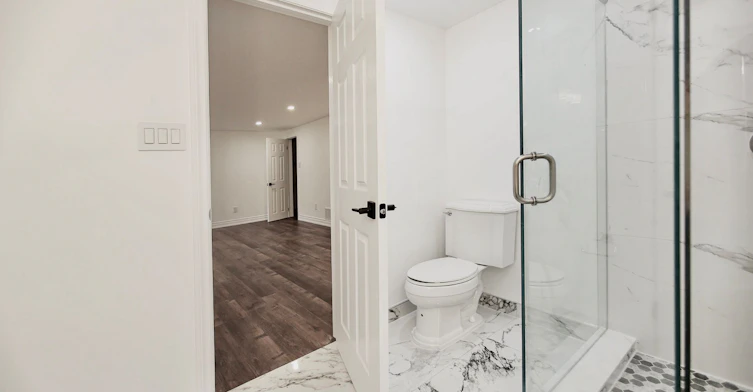 89 Yonge Boulevard W, Toronto, ON, M5M 3G8 - 44