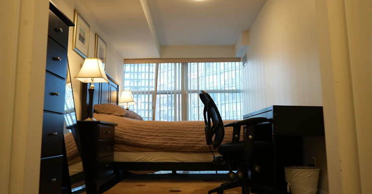 1801-11 St Joseph Street, Toronto, ON, M4Y 3G4 - 7