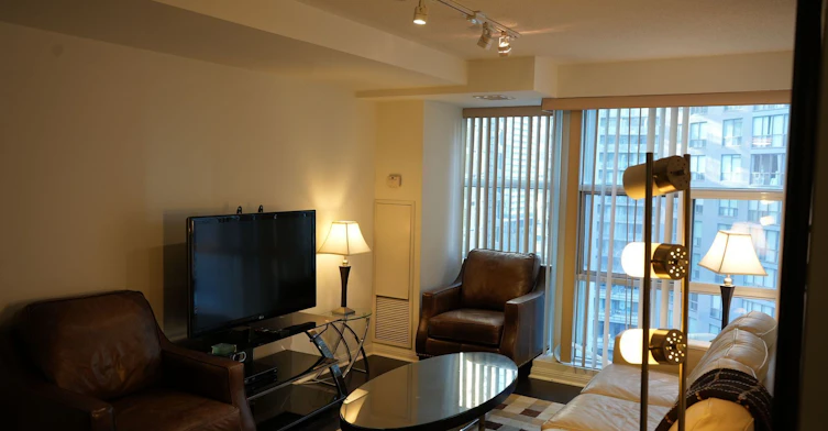 1801-11 St Joseph Street, Toronto, ON, M4Y 3G4 - 5