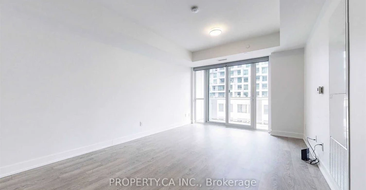 315-80 Vanauley Street, Toronto, ON, M5T 2H9 - 6
