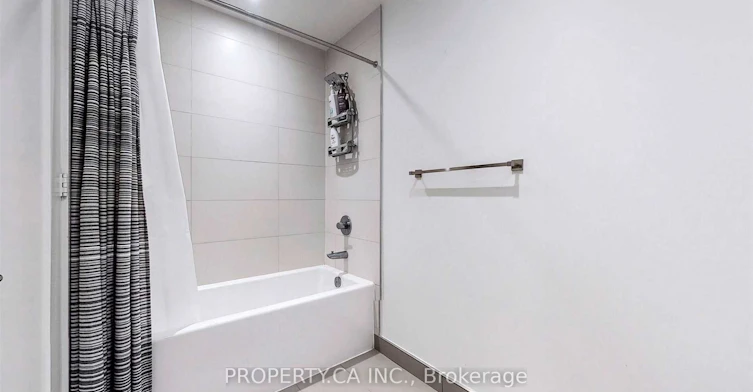 315-80 Vanauley Street, Toronto, ON, M5T 2H9 - 21