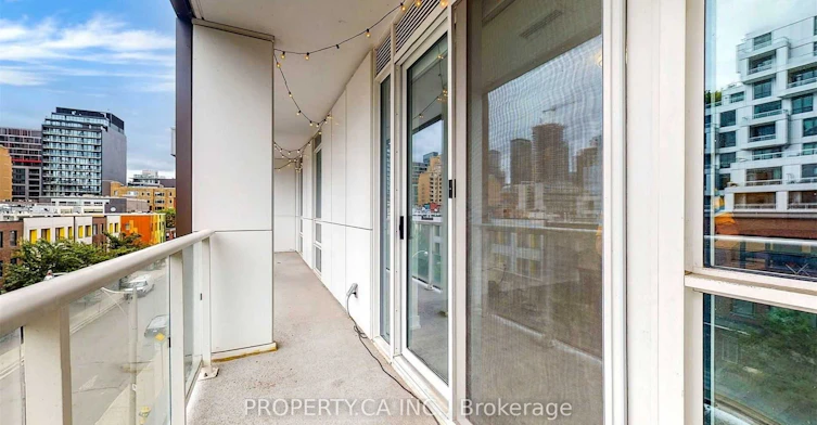 315-80 Vanauley Street, Toronto, ON, M5T 2H9 - 23