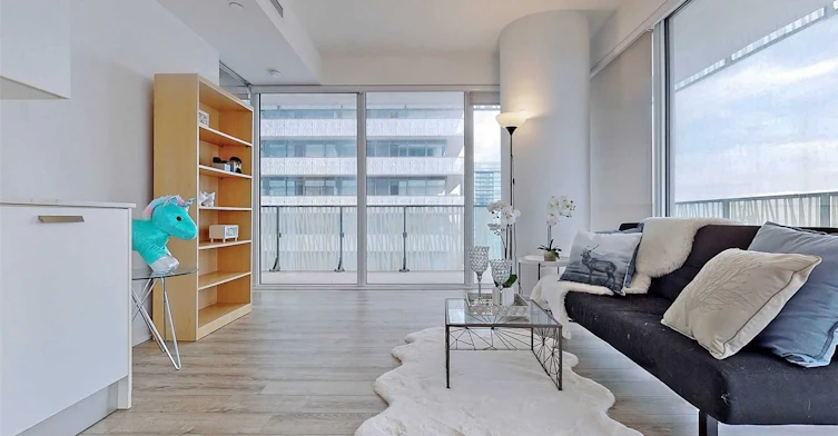 3902-42 Charles Street E, Toronto, ON, M4Y 1T4 - 5