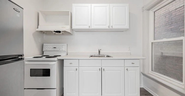Top Floor-171 Christie Street, Toronto, ON, M6G 3B3 - 9