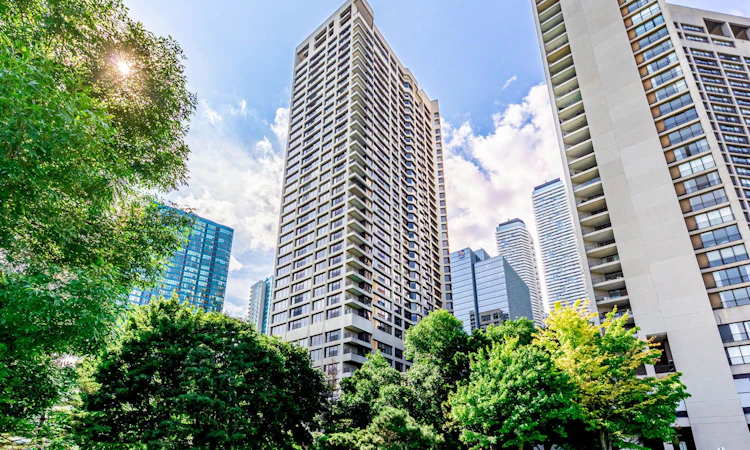 2202-65 Harbour Square